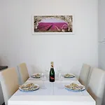 Appartement 2 *